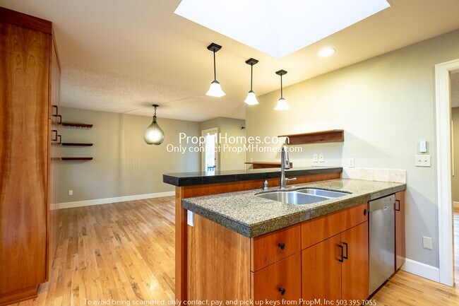 Photo - Enchanting 4-Bed Palisades Oasis with Idyl...