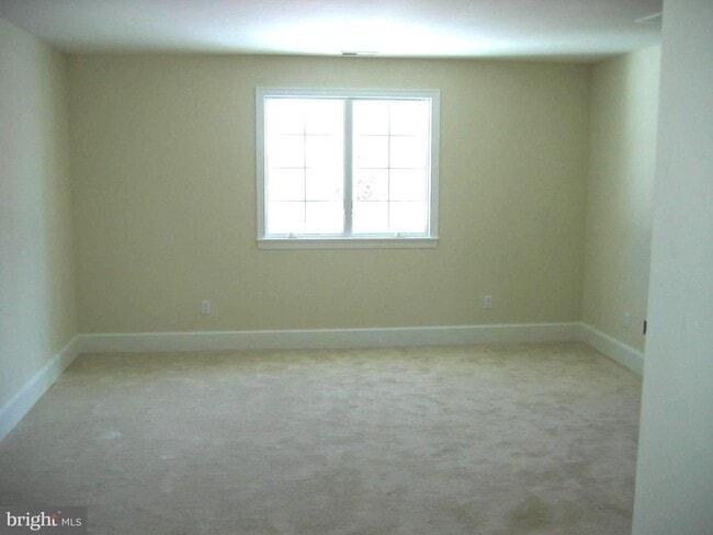 Photo - 7805 Accotink Pl