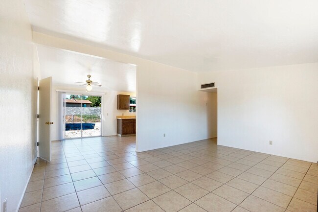 Photo - Northwest location,3 Bd/2 Bath, single carport, detached 2 car garage home