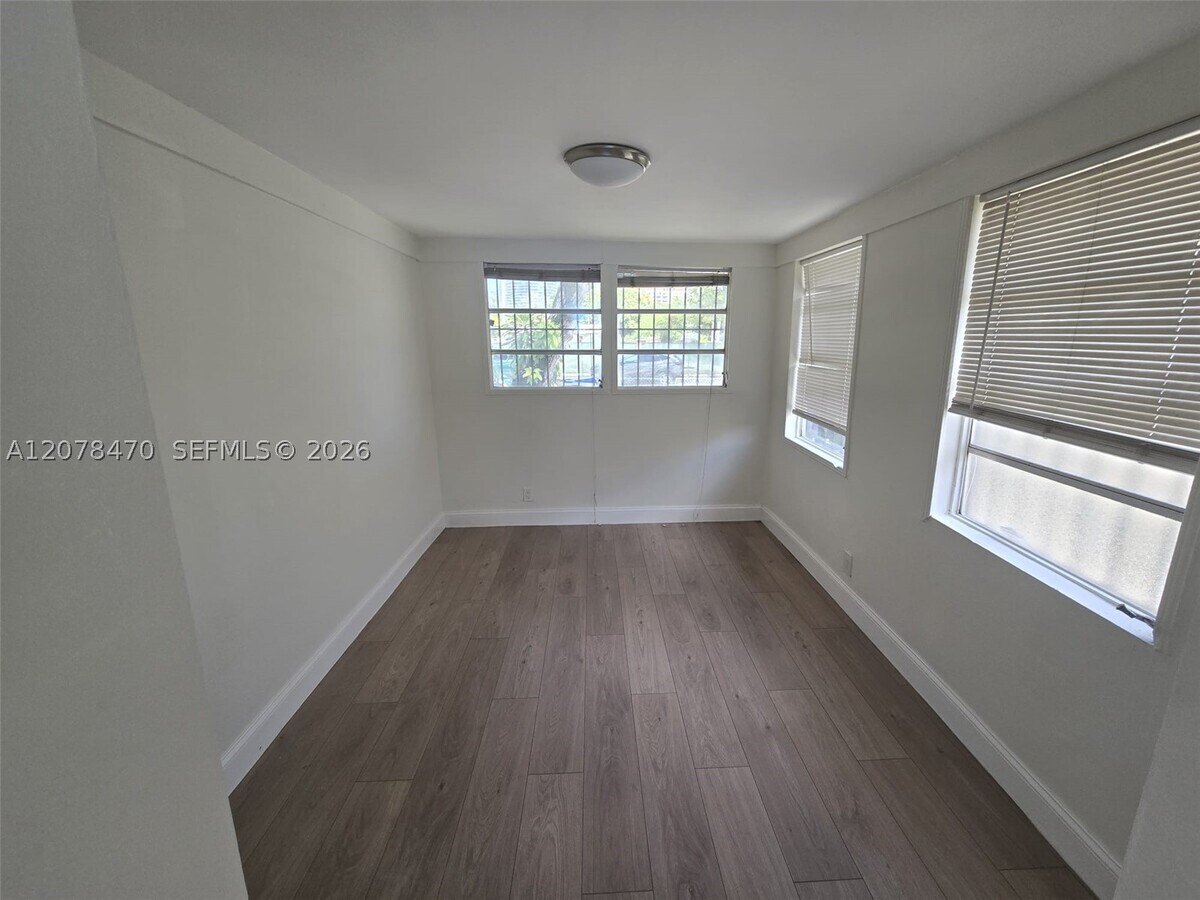 Photo - 106 NW 34th St
