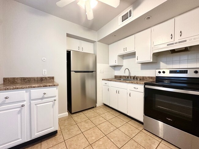 Photo - 7500 Morganford Rd