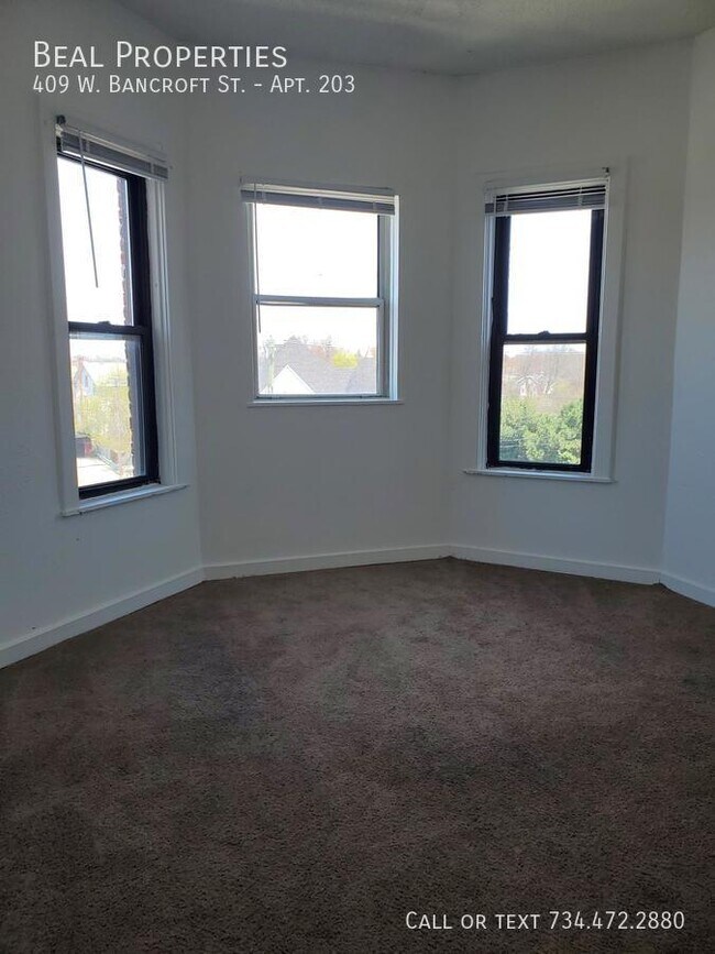 Photo - 409 W Bancroft St Unidad Apt. 203