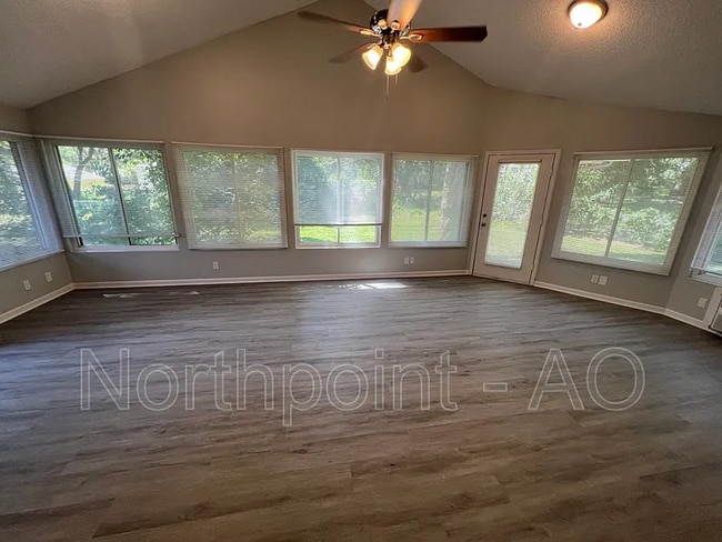 Photo - Beautiful 3 Bed 2.5 Bath Ranch Home with Garage in Raytown, MO