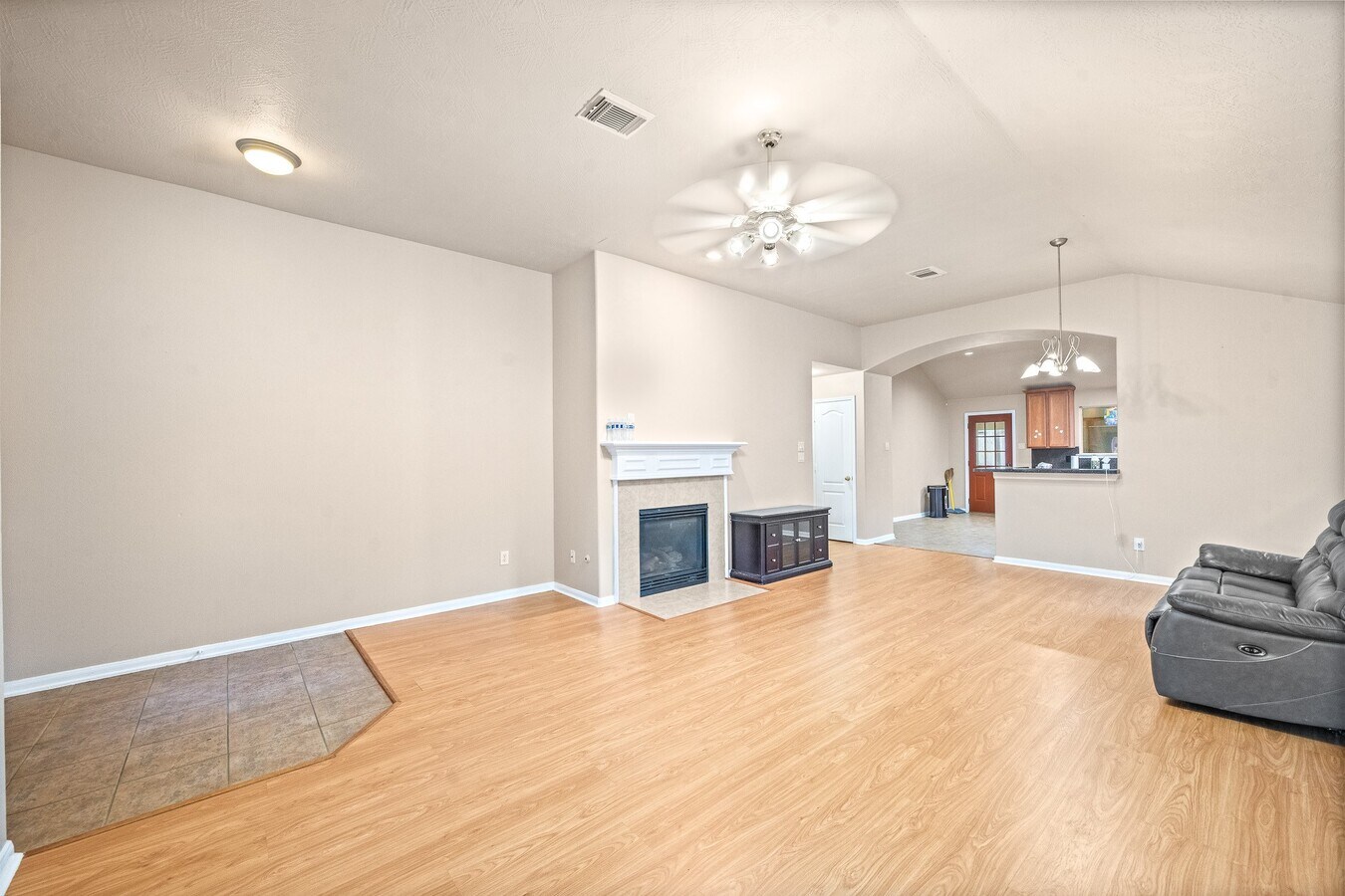 Photo - 10315 Kennewick Dr