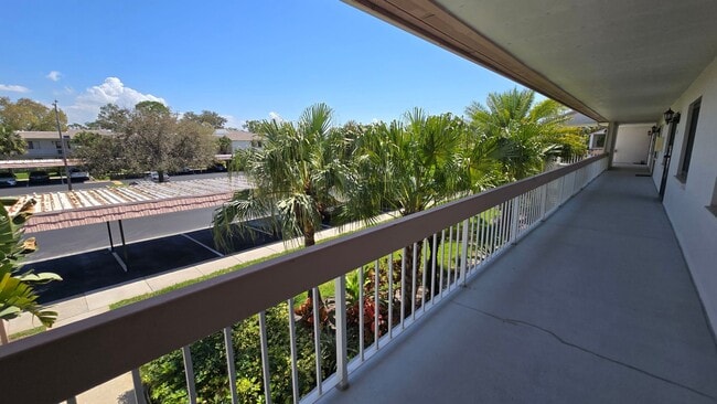 Photo - Nice 2/2 in the Gated East Lake Woodlands community