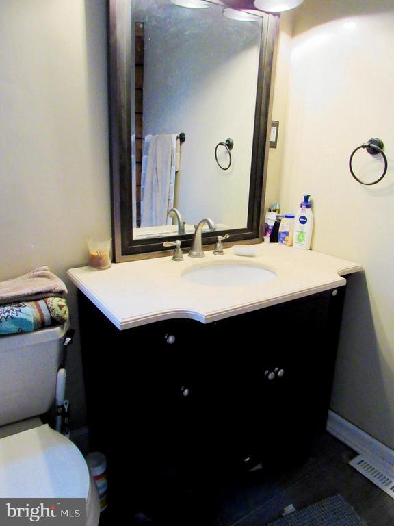 Photo - 286 Mission Rd N