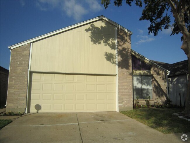 Building Photo - 6410 Gladewell Dr Rental