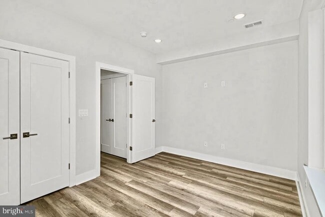 Building Photo - 2537 Cecil B. Moore Ave Unit 2