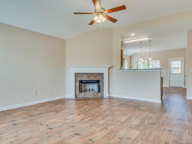 Photo - 563 Old Mill Way Casa