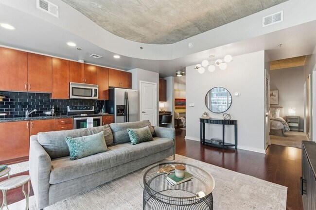 Photo - AVAILABLE NOW. 9th Floor of Encore Bldg Downtown Nashville. One Bed One Bath. Resort style amenit...