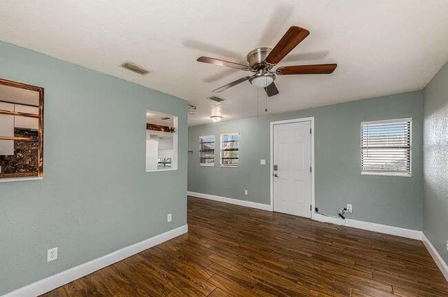 Photo - 6002 72nd Ave N