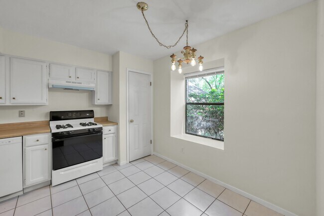 Photo - 26 Willowwood Cir