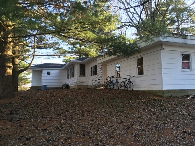 Photo - 4995 E State Road 45