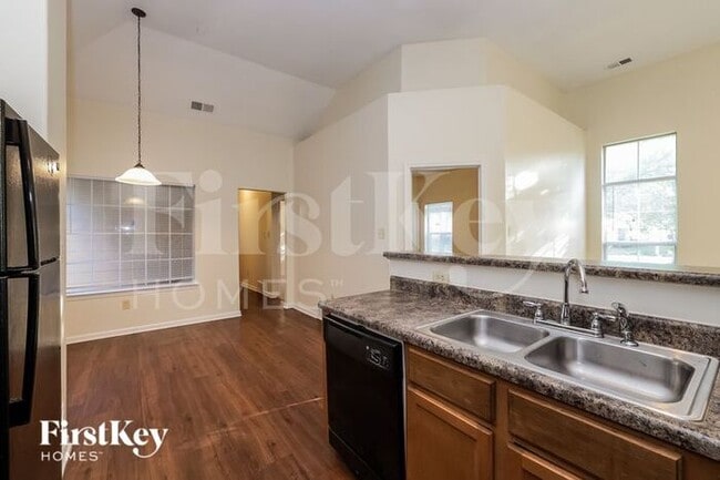 Photo - 7923 Bay Meadow Cir S