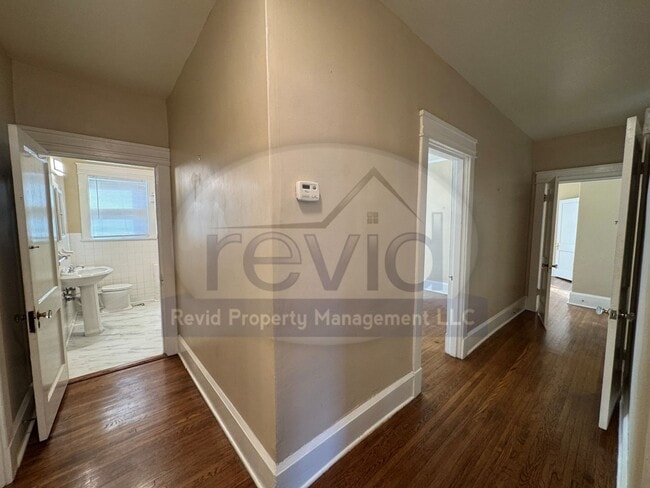 Photo - MALLORY 255 Unit 255