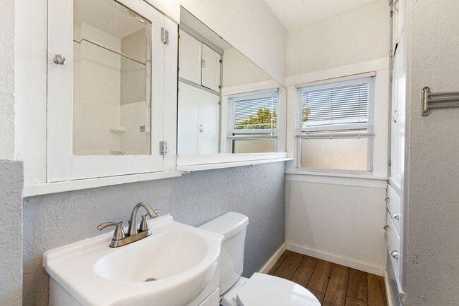 Photo - 2 Bedroom 1 Bath Duplex