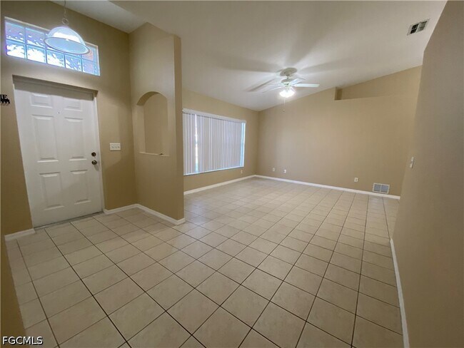 Photo - 2251 SW 4th St