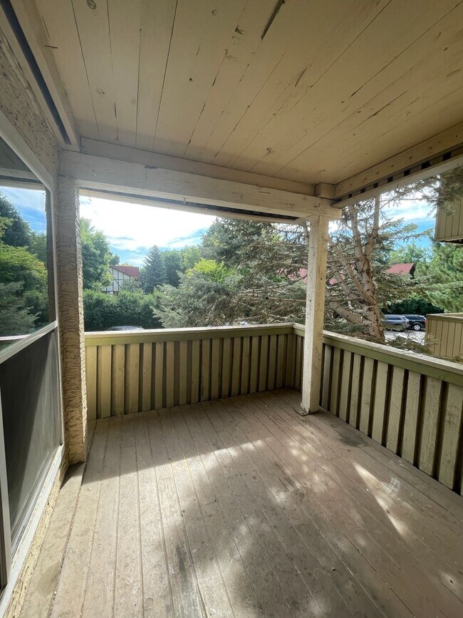 Photo - Cozy 2B/1.5B Quiet Boulder Unit