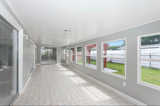 Photo - 9200 Chantilly Ln