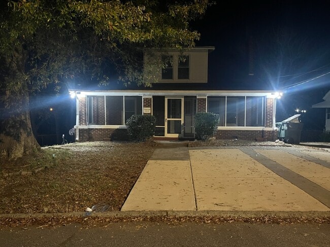 Photo - 920 N Church St