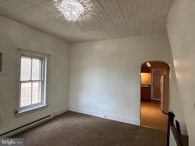 Building Photo - 37 S Chestnut St Unit 2 Rental