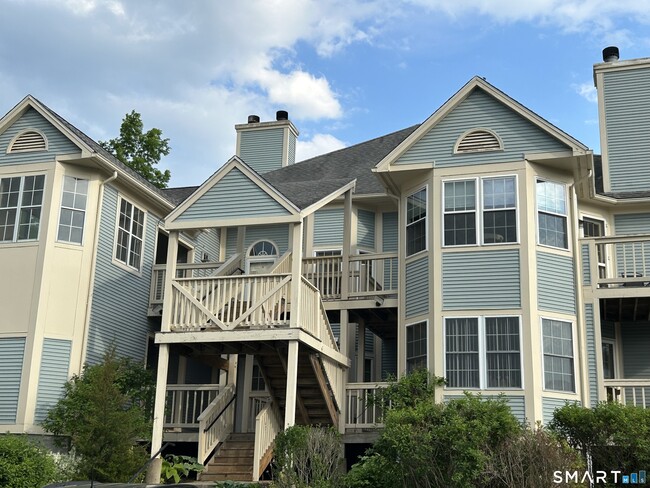 Building Photo - 75 Redwood Dr Unit 708