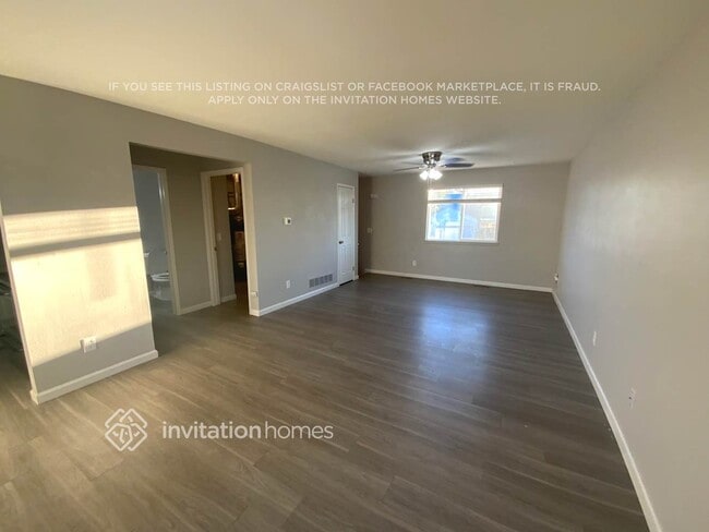 Photo - 10433 Holland Pl