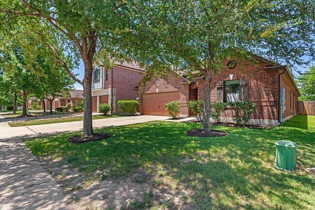 Photo - 14224 Lake Victor Dr