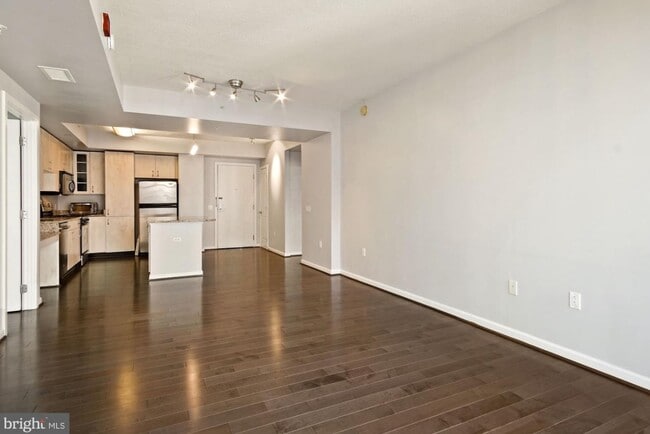 Photo - 440 L St NW Unit 904