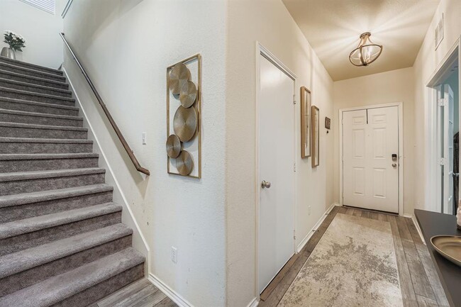 Photo - 144 Gunther Way