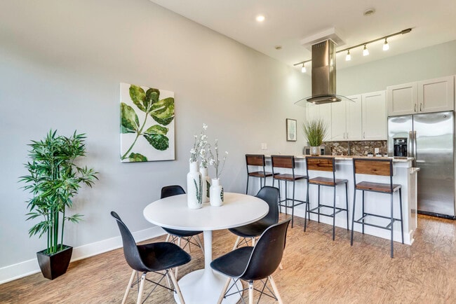 Photo - 2012 D St NE Unit APT 4