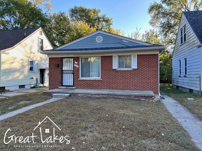 Building Photo - Beautiful 2 Bedroom 1 Bathroom now availab...