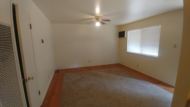 Photo - Racetrack 2 Unit 182