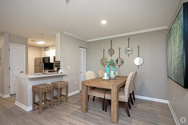 2BR, 2BA - B1 1,092SF