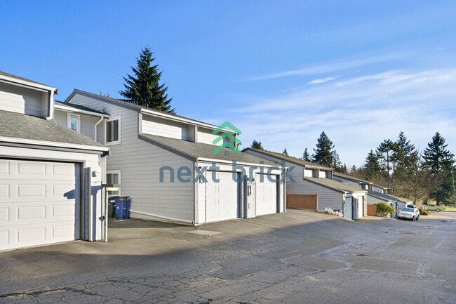 Photo - Charming 1.5-Bedroom Unit in Convenient Burien Location