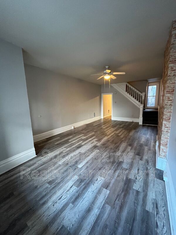 Photo - 339 S 15th St