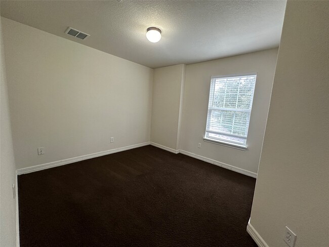 Building Photo - 19630 Summerlin Dr