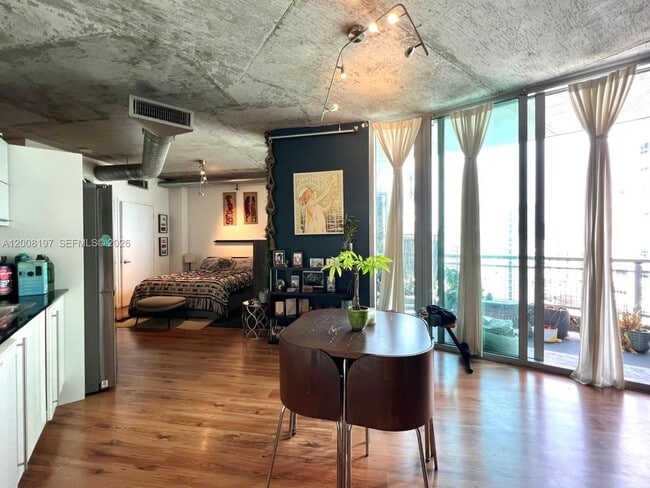 Photo - 690 SW 1st Ct Unit 1934