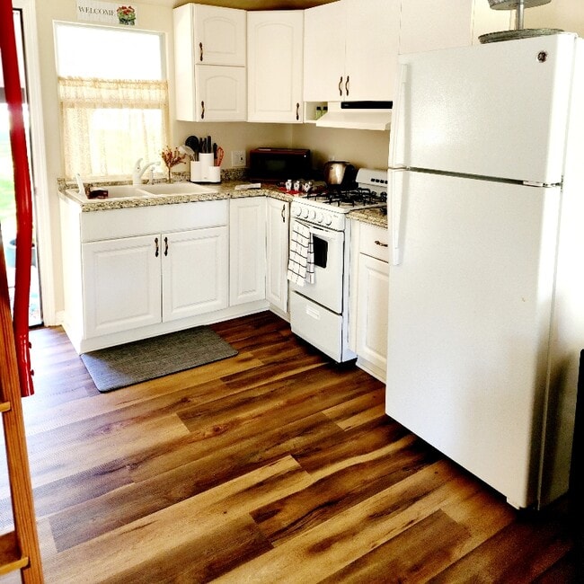 Photo - 6091 Dutch Mine Rd