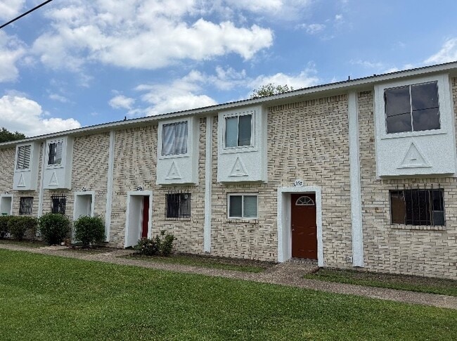 Photo - 8911 GSRI Ave