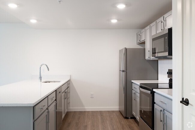 1BR, 1BA - 504SF - Kitchen - The Atlas on Senate