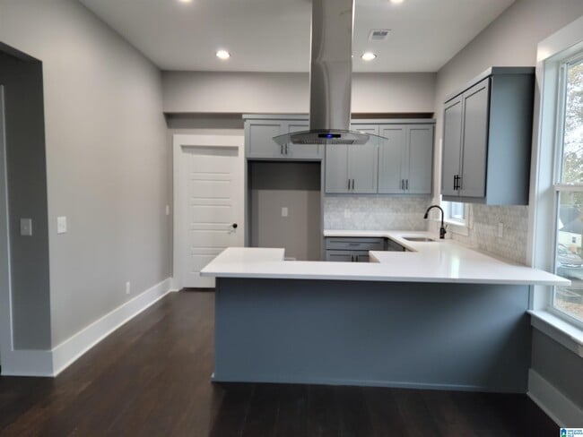 Photo - 1421 5th Ave W