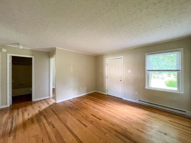 Photo - 250 Avena Rd