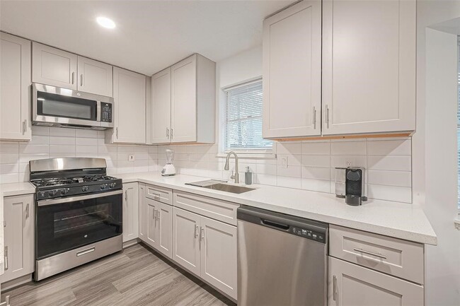 Photo - 26415 Hunters Hollow Dr