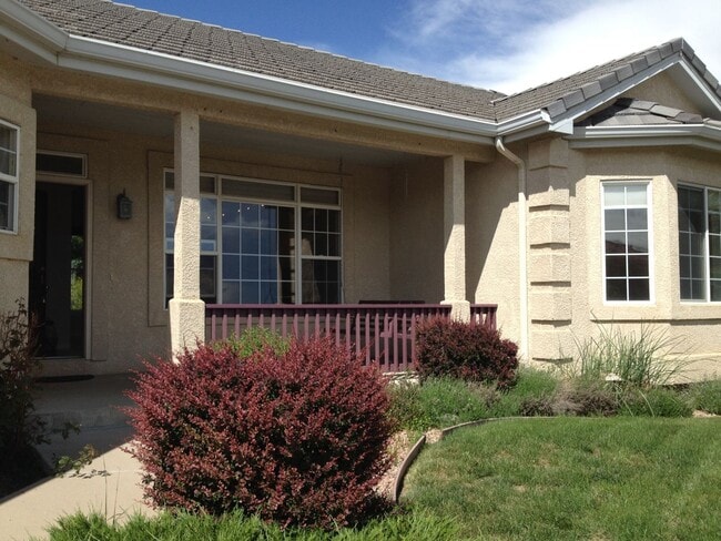 5 Bd Ranch Home in School D-20 - 5 Bd Ranch Home in School D-20