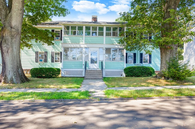 Building Photo - 7 Oak St Unit 7B Rental
