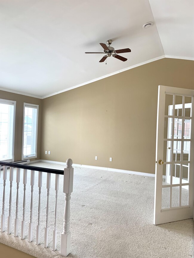 Photo - 7 Teakwood Dr