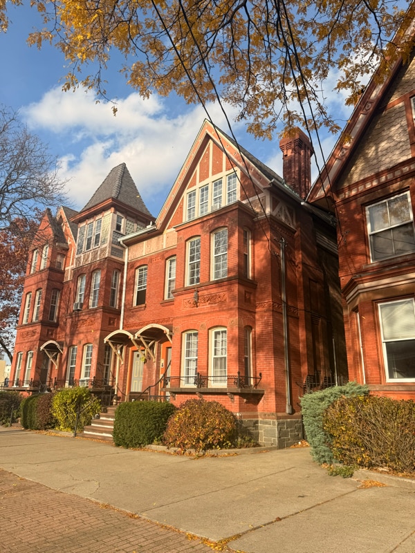 Photo - 860 Park Ave