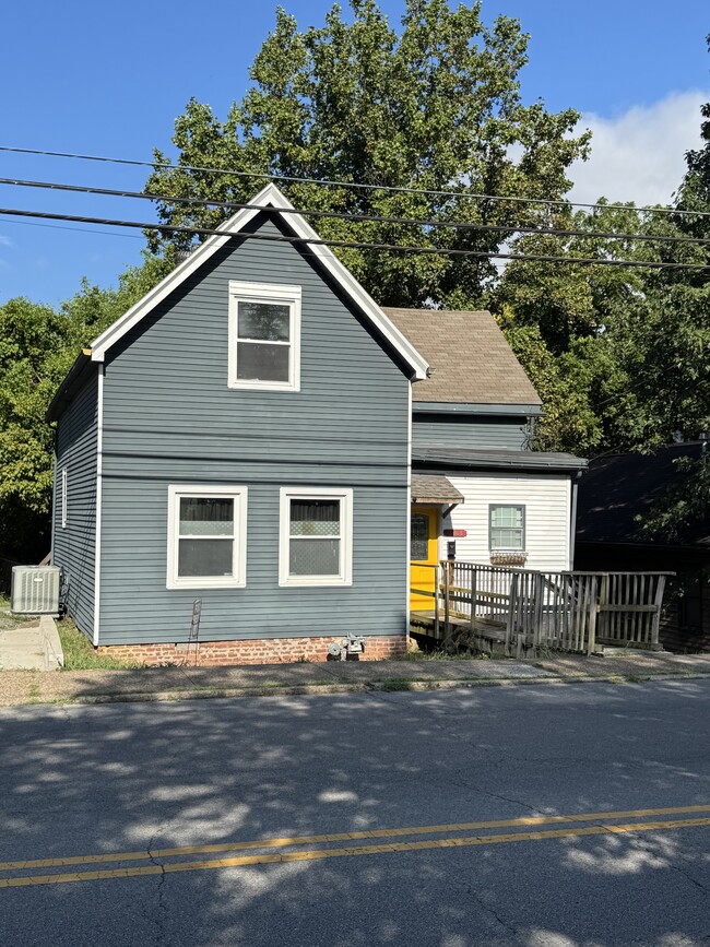 Building Photo - 1423 Harmony Way Rental