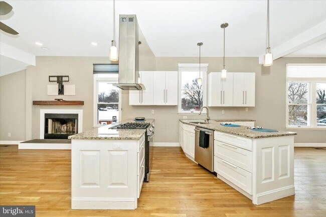 Photo - 3313 Moline Rd